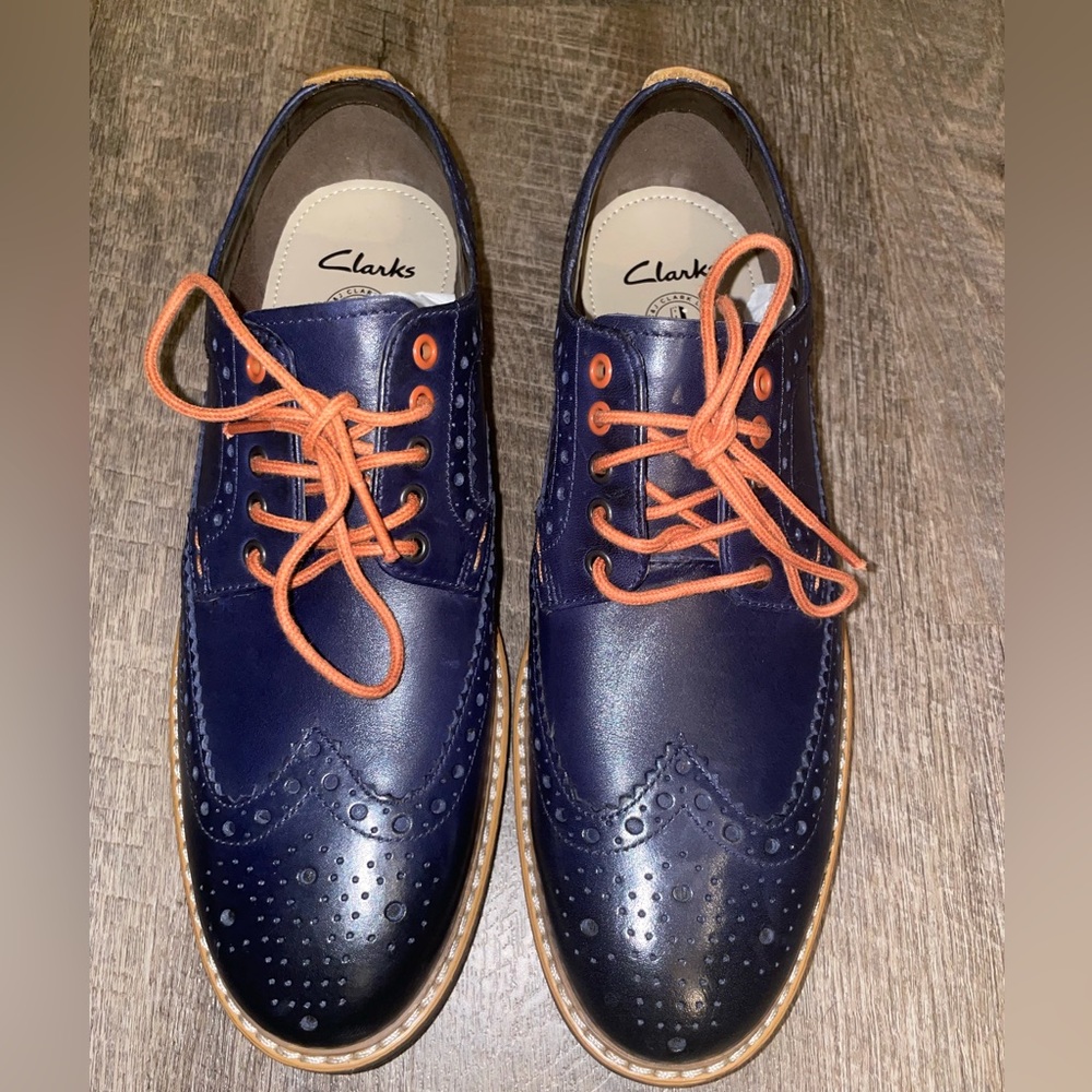 Brand New NEVER WORN men’s Clark’s casual shoe